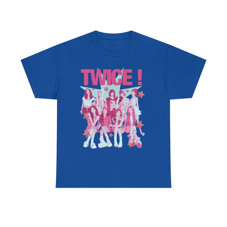 

2026 Twice Concert Pop Idol Group Graphic Tee Pink Blue Retro Band Photo Print Hip Hop Streetwear Oversized Tshirt Short Sleeve Casual Clothing XXL