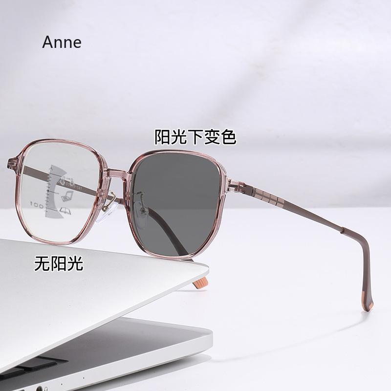 Simple and Fashionable Versatile Square Multifocal Photochromic Reading Glasses Blue Light Blocking Eye Protection Unisex gafas