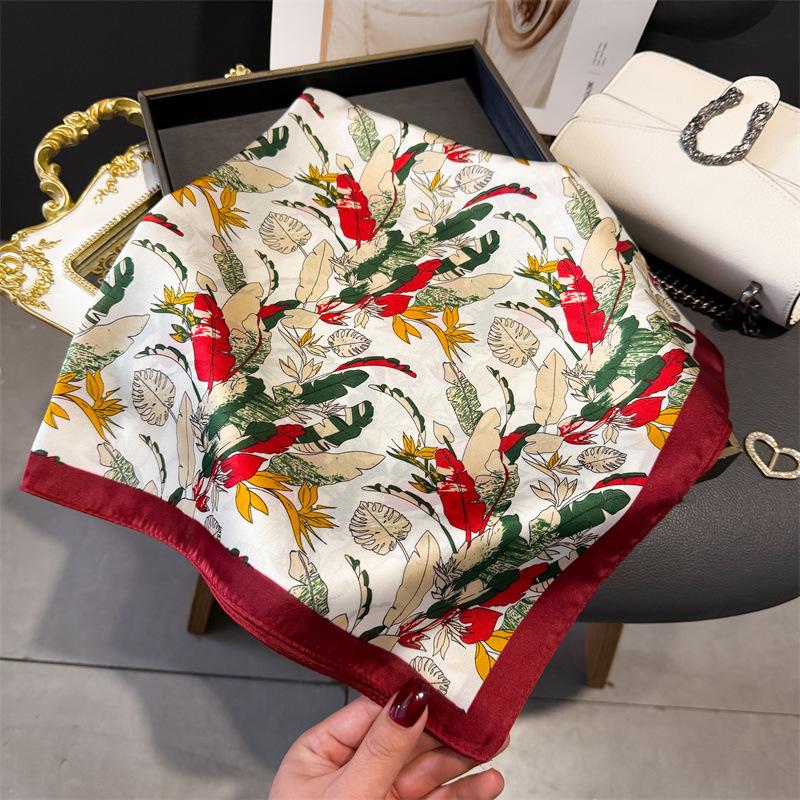 Colorful plant-printed silk scarf square scarf high-end versatile shawl sunscreen neck small square scarf headscarf women's scarf