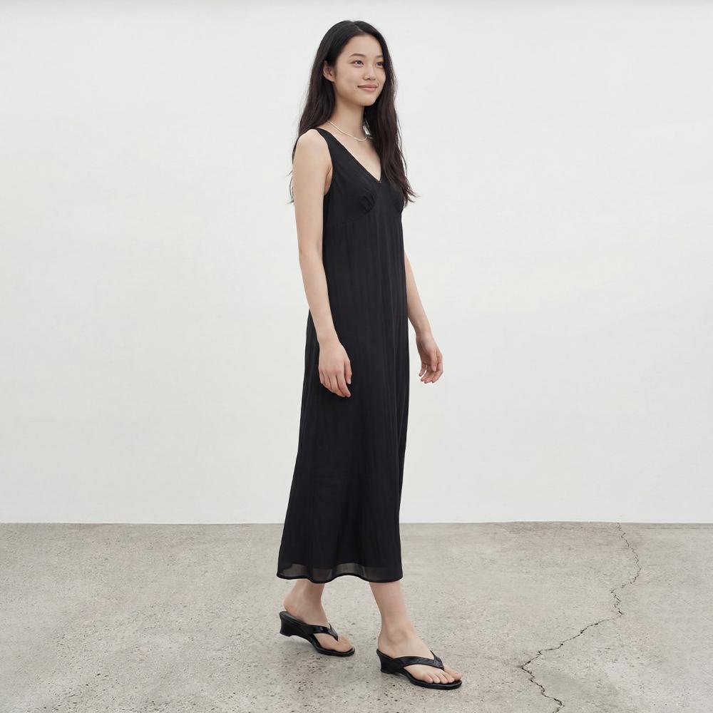 Plastic Island V-Neck Frill Lace Contrast Maxi Long Sleeveless Dress (2 Colors) Py5Wo432