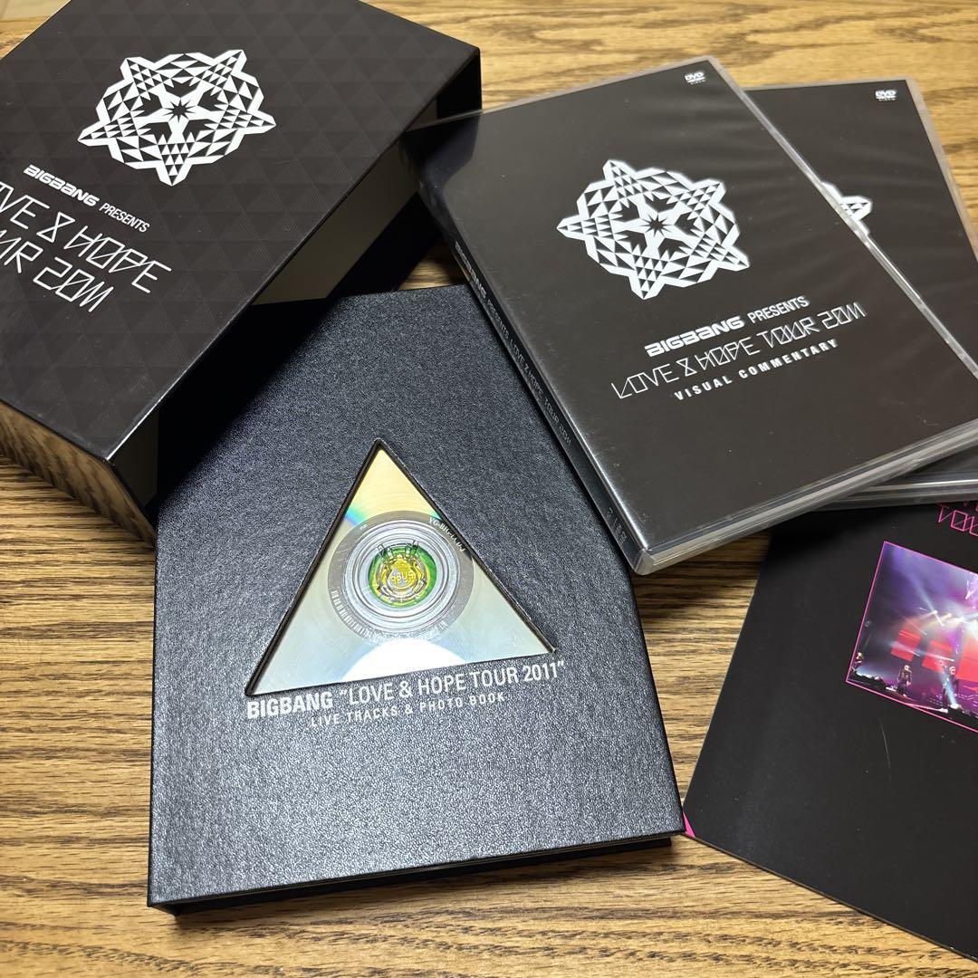 

[Б/У] Футболка с вышивкой Betty Boop к 95-летию, пигментный принт, крылья, мотоцикл, размер L, короткий рукав