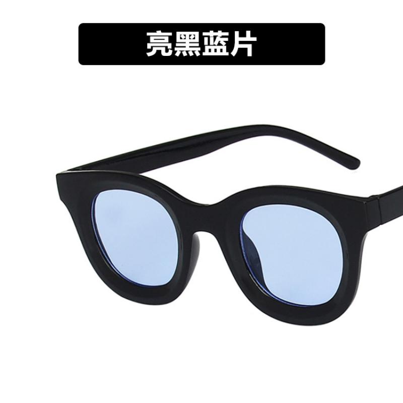

Latest Women s Small Frame Sunglasses Classic Men s Vintage Simplicity Sun Glasses Women s Brand Designer Square Eyewear UV400 As shown in the figu
