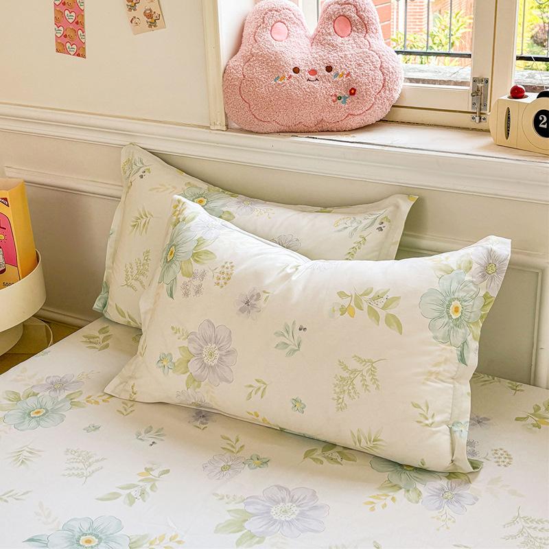 100% Cotton Floral Pillowcases Set of 2 Garden Floral Printed Pillow Cover with Envelope Closure Wrinkle Fade Resistant Hotel Quality Pillow Protector