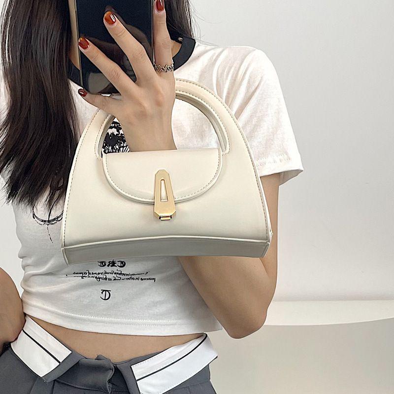 

Niche Design Retro Lock Handbag: Women s Korean-Style Versatile Fashion Shoulder/Crossbody Bag Standard