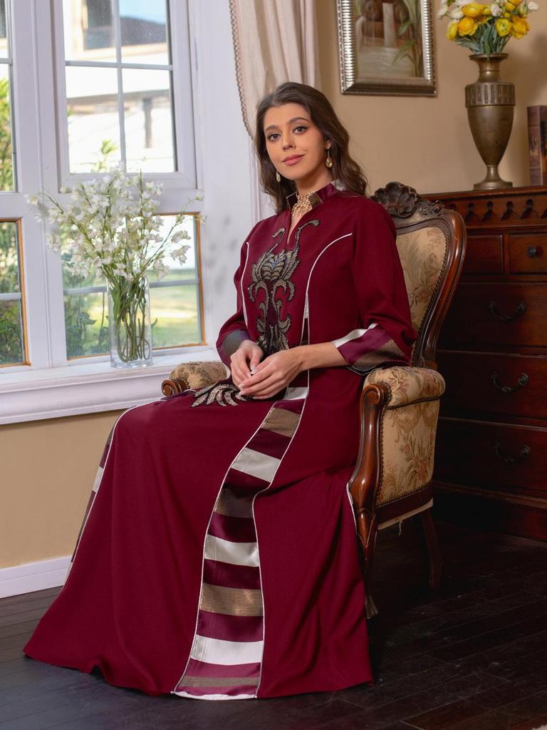 AB052 Women's Embroidered Striped Abaya - Middle East Arabic Muslim Robe