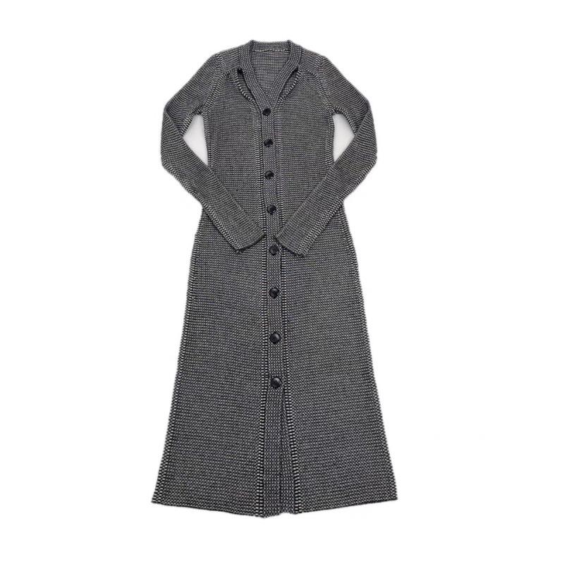 Autumn new design sense niche fashionable woven texture V-neck medium and long slim knitted dress dress women