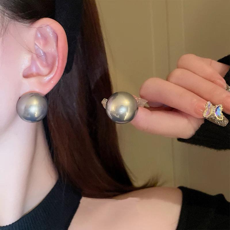 French Large Half Round Imitation Pearl Earrings For Women Minimalist Stud Earring Light Luxury Vintage Wedding Jewelry
