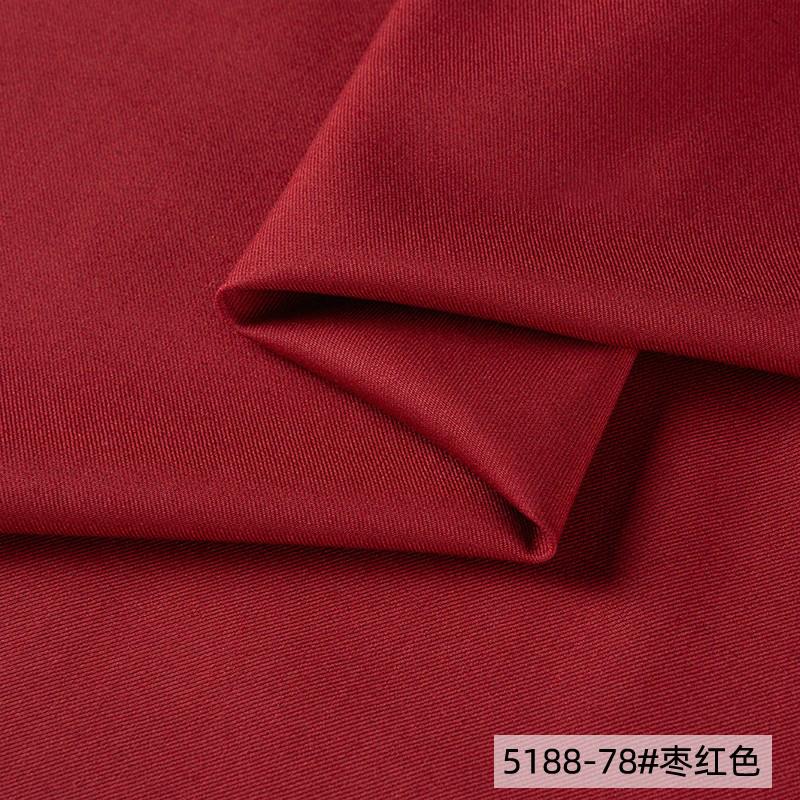 Seržový polyesterový materiál odolný proti pomačkání, mírně elastický, DIY angorově červený jarní a podzimní oblek, uniforma, pracovní bunda, látka