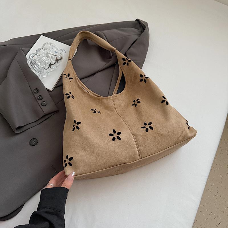 College Style Bag Women's Casual Hollow Tote Bag Suede Shoulder Bag Women's Commuter Underarm Bag