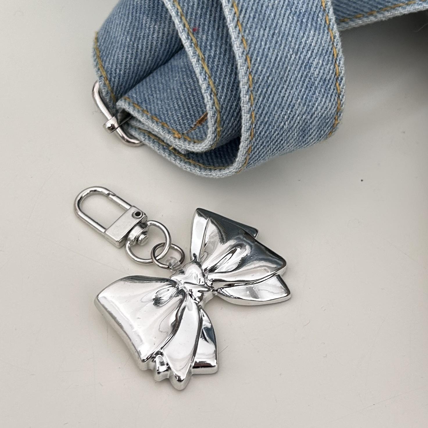 Metal Style Silver Color Bow Keychain Vintage Metal Bowknot Keyring Fashion Bag Pendant Backpack Hanging Accessories Jewelry