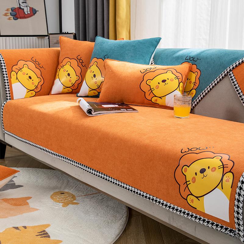 The New Sofa Cushion Is Simple and Non-slip for All Seasons. Chenille Luxury Cover Covers The Cloth Cushion.
