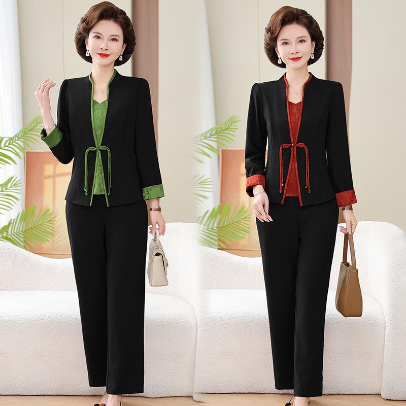 2026 Spring Suit: Stylish Two-Piece Top Set for Middle-Aged and Elderly Women