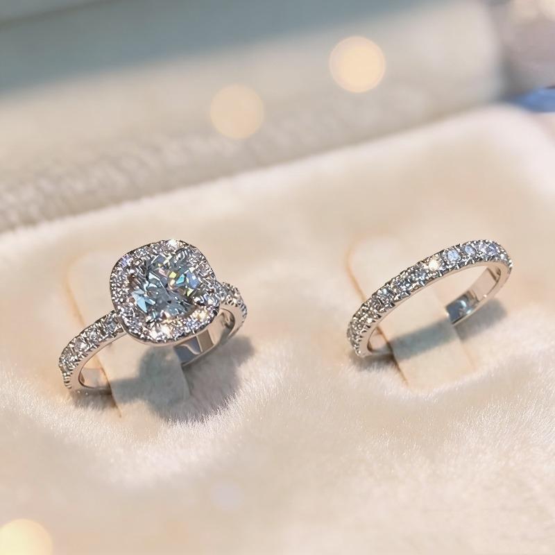 Luxury Exquisite CopperColor Princess Ring for Women Fashion Inlaid White Zircon Stones Wedding Rings Set Engagement Jewelry