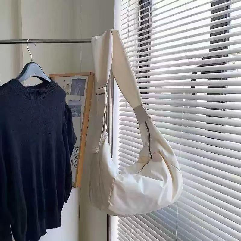 

2025 Summer Minimalist Women’s Crossbody Croissant Bag - Large Capacity, Casual Sport Dumpling Design