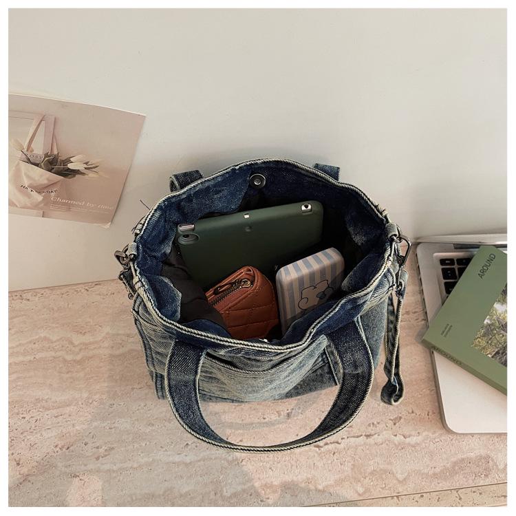 Korean Style Denim Shoulder Bag 2026: Versatile, Large Capacity Crossbody for School & Commute