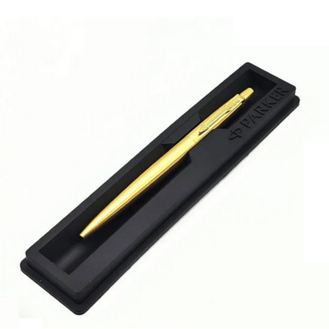 

@ Parker Classic Gold Trim Gt Ball Pen Stainless Steel 56Gm Zr-8041-60%Off