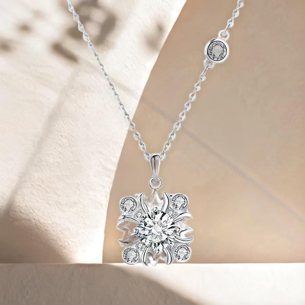 S925 Sterling Silver Rotating Snowflake Cross Clavicle Necklace for Women - High-End Luxury Accessory