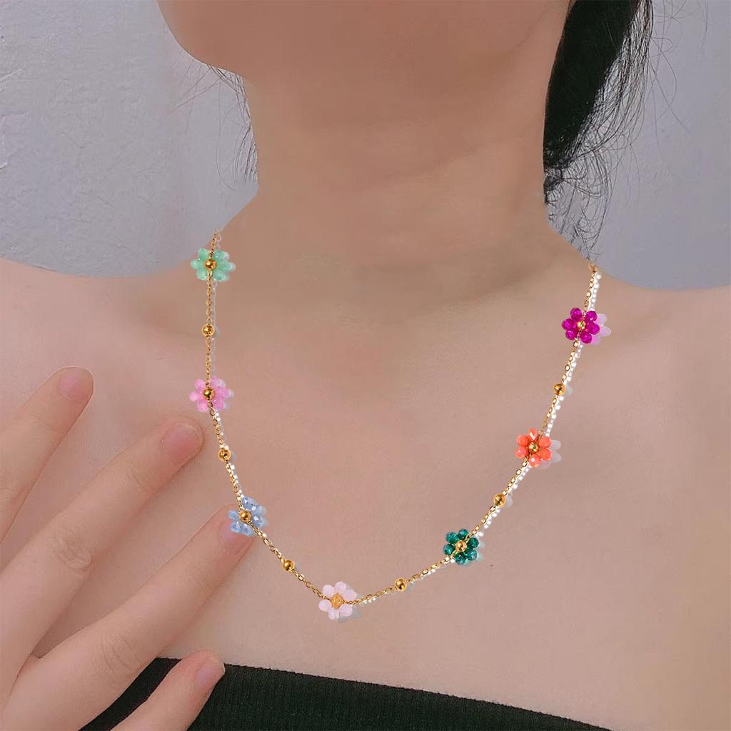 Colorful Flower Bead Necklace and Bracelet Set Fashionable Sturdy Steel Jewelry Accessory for Trendy Women Ladies