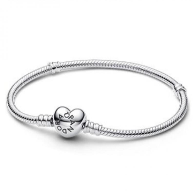 Pandora Moments Heart Clasp Bracelet 590719