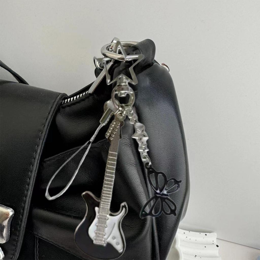 Breloc cu cataramă cu stea, lucrat manual, lanț elegant de telefon pentru chitară electrică și breloc cu pandantiv fluture negru pentru iubitorii de muzică