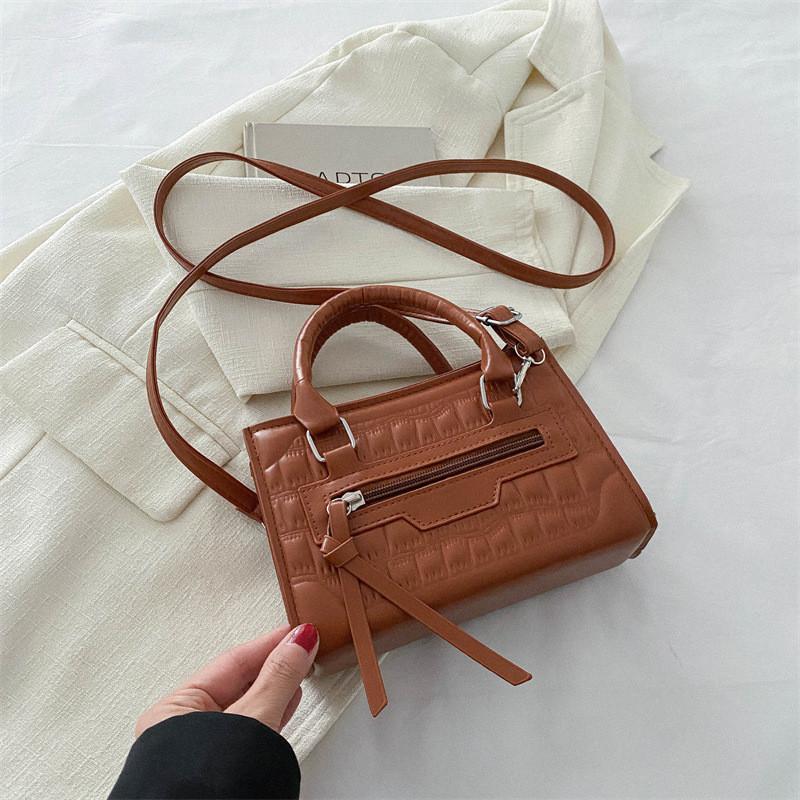 Stylish Fashion Mini Handbag 2023 New Ins Single Shoulder Slant Bag Small Square Bag Women Black коричневый