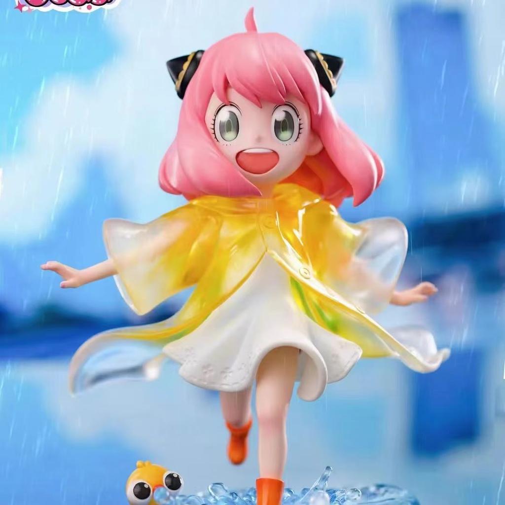 SPY×FAMILY Anya Forger with Raincoat Running Anime Action Figure Toys 17CM