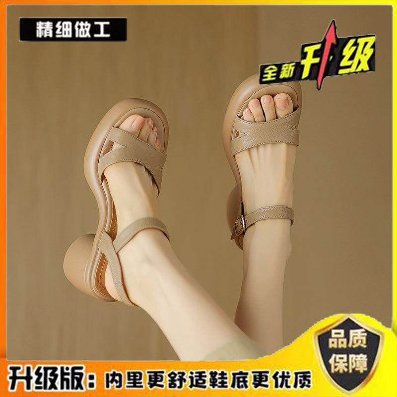 Giant Soft Stepping Shit Feeling Platform Sandals Women's Summer 2025 New Soft-soled Leather Thick Heel High Heel with Roman Sandals
