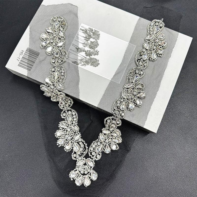 

Heavy Industry Bead Rhinestone V-neck Decorative Applique Lace Mesh Bow Patches Clothing Dress DIY Sewing Accessories