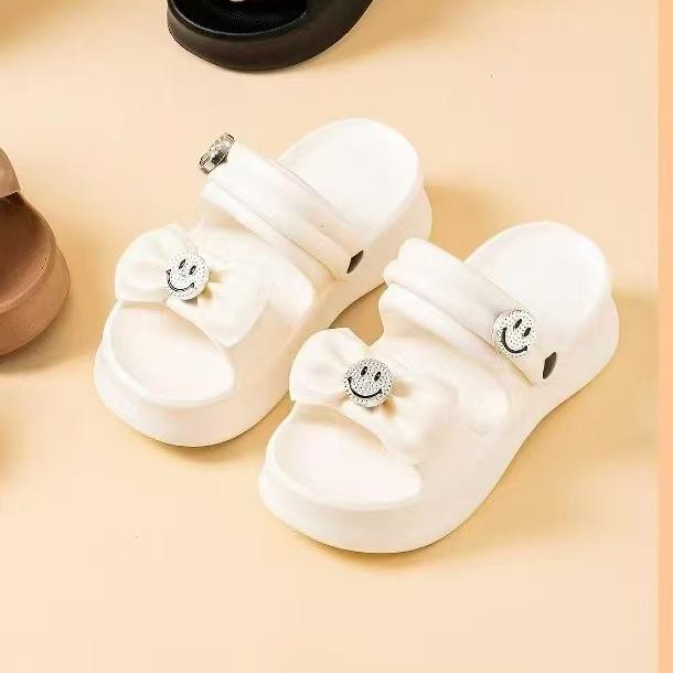 Nye Sandaler med Tykk Såle for Kvinner Eva Materiale Sandaler Bruk Fritidssløyfe Innendørssandaler