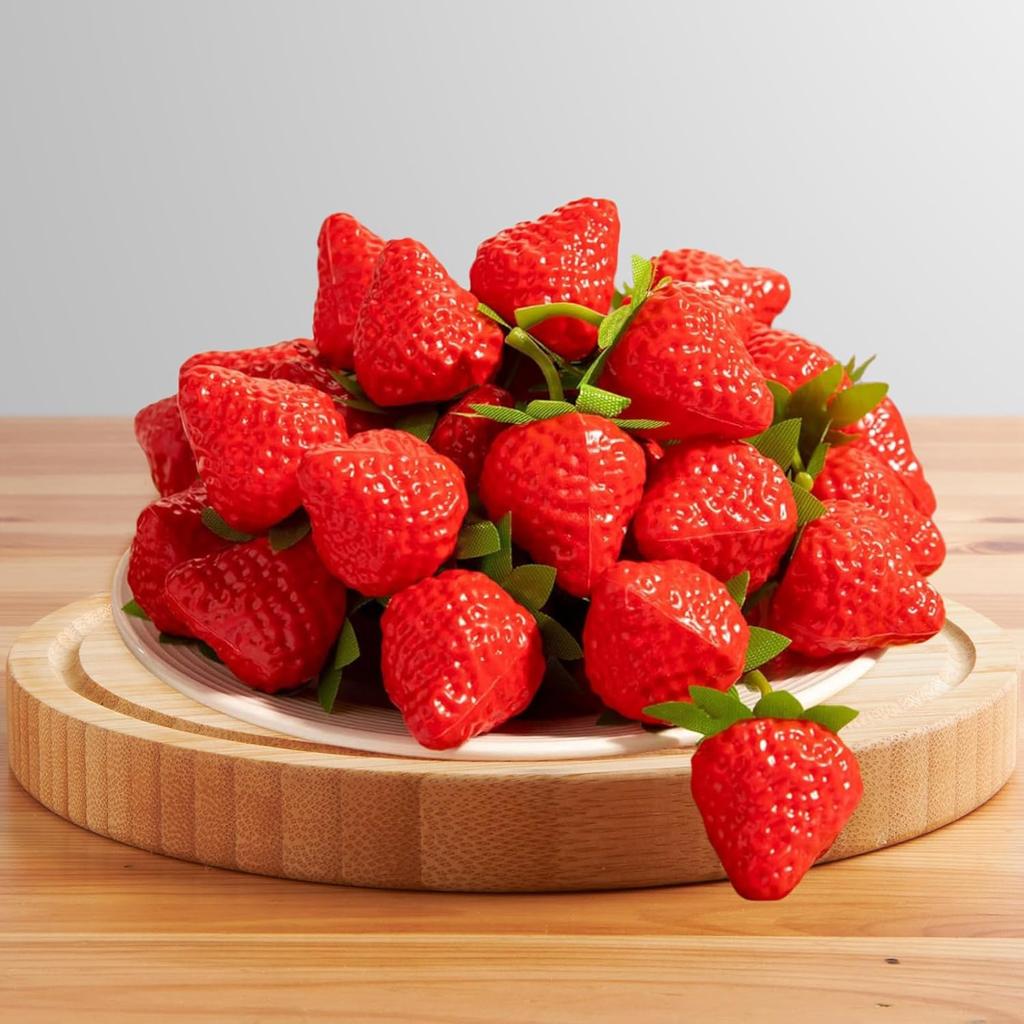 100 Pieces Fake Strawberries Fake Fruit Artificial Strawberry Kitchen Décor Plastic Strawberry Party Decorations Realistic Fake Food Lifelike for