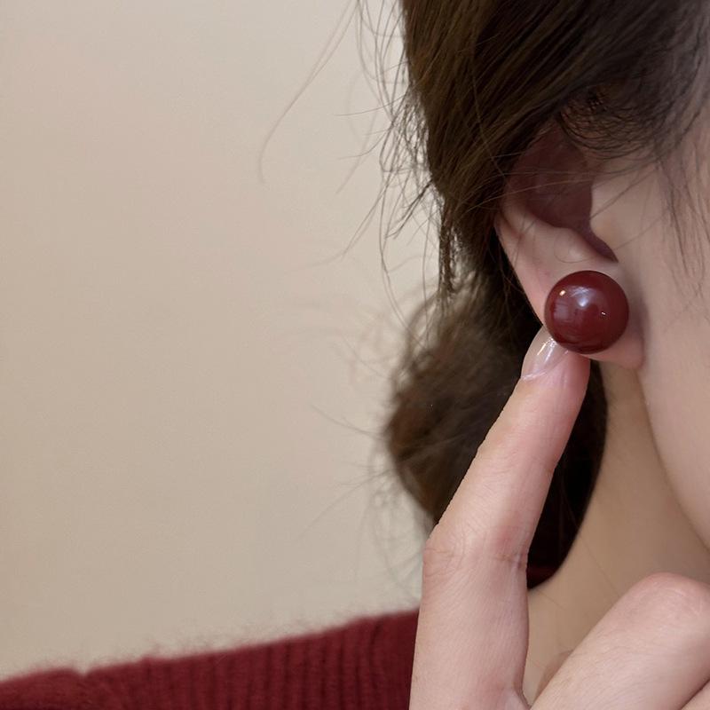Elegant 8-14MM Mantou Pearl Stud Earrings with Gold Pins - High-Quality, Simple Design