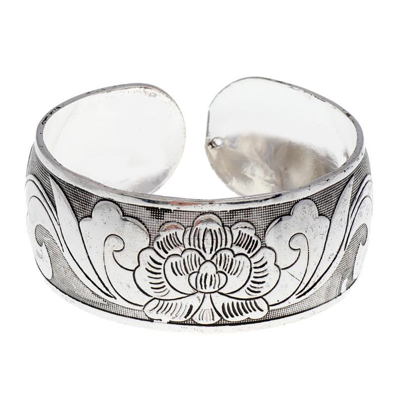 Retro Silver Bracelet Engraved Opening Wide Bracelet Fashionable Personality Miao Silver Old Antique Jewelry