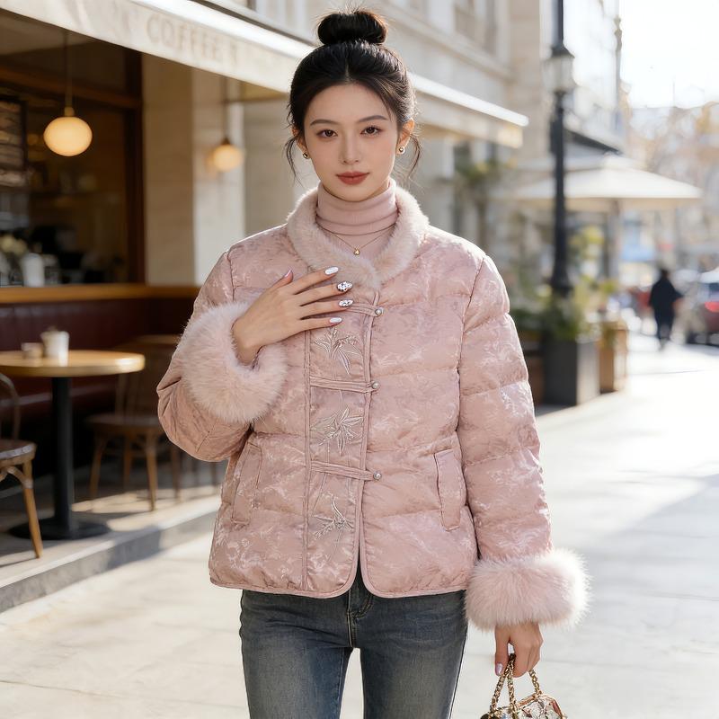 

Middle-aged Women s Short Winter Jacket with Faux Fur Collar and Fox Fur Cuffs - New Chinese Style L (recommended 55-63 kg) рожевий