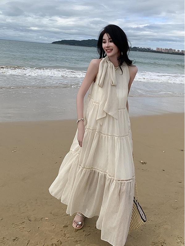 Striped Chiffon Halter Neck Summer Dress with Lace Stitching and Large Swing Skirt