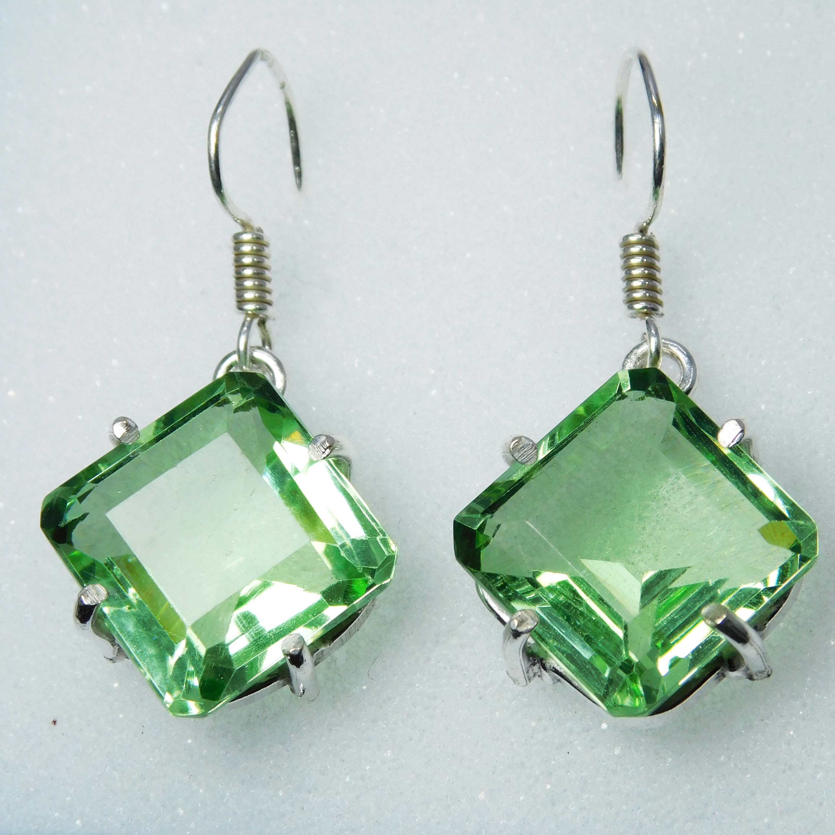 

Peridot Green Square Cut 35.4 Ct Beautiful Loose Gemstone Pair CERTIFIED A-1912 13.6 mm each approx зелений