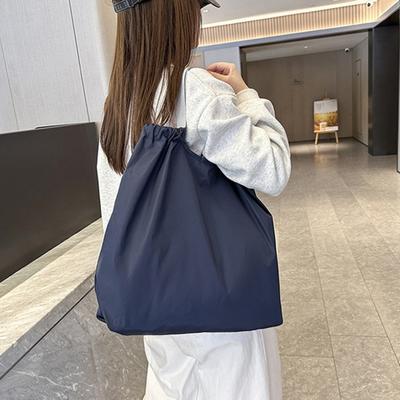 Bolsa de la compra Tela de nailon impermeable Gran capacidad Plegable Bolso de un solo hombro Amigable para viajar Bolsa de tote para la compra