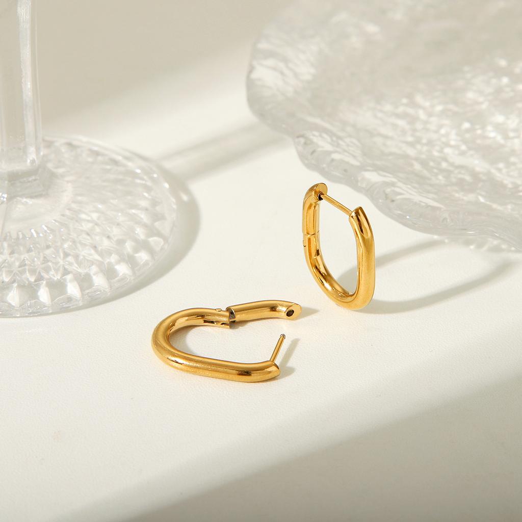 Minimalist geometric gold-plated stainless steel earrings, Ins style cool aesthetic titanium steel ear jewelry, fade-resistant