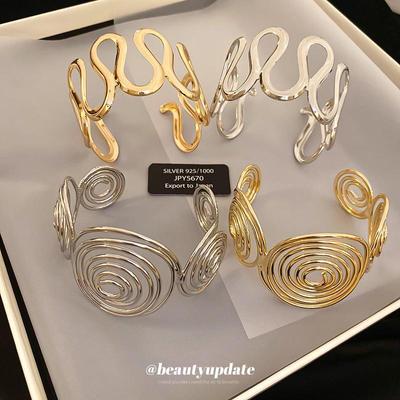 European-American Metal Wave Bracelet: High-End Niche Fashion with Light Luxury Style
