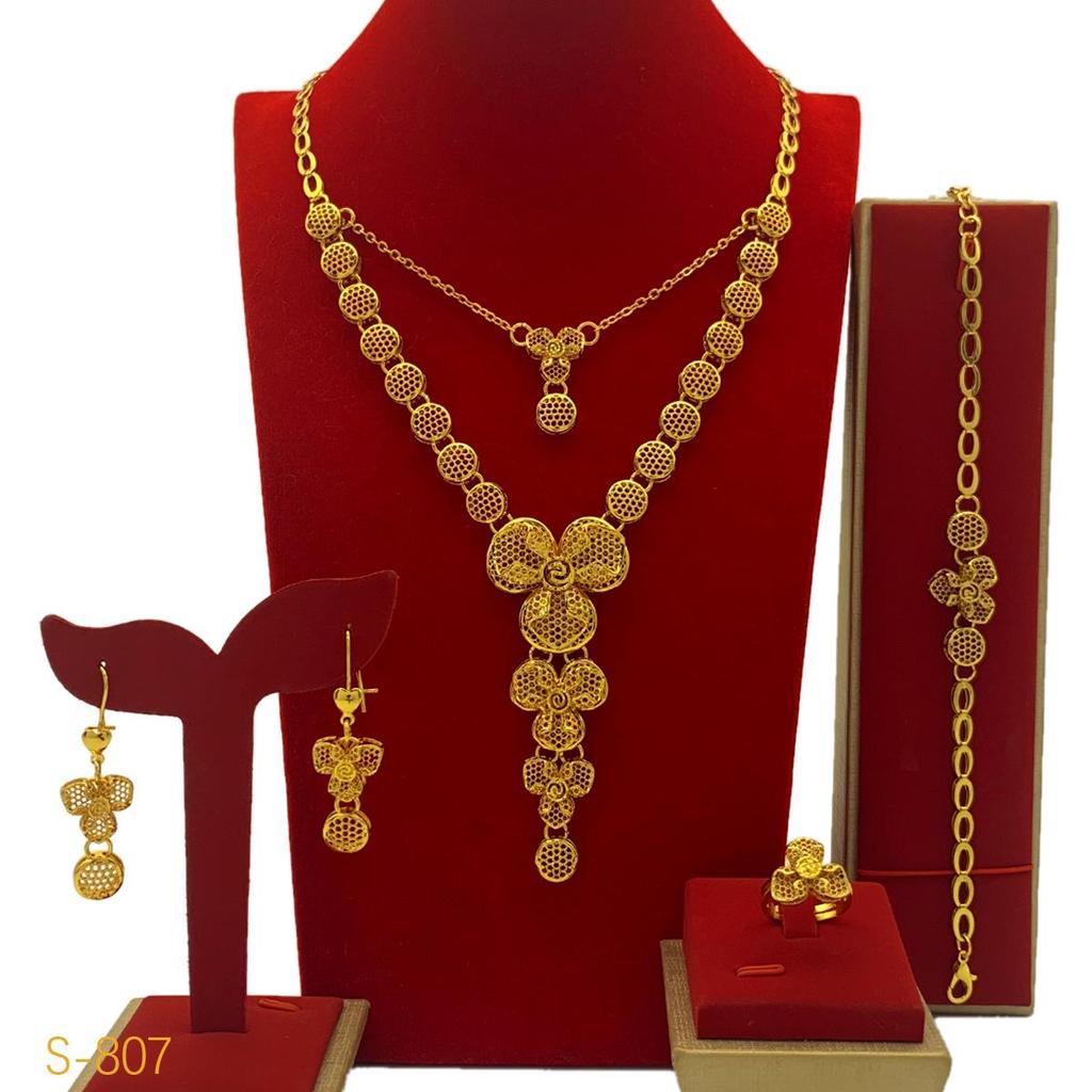 Dubai Wedding Jewelry Set: Ethnic Brass Gold-Plated Necklace, Earrings, Ring, and Bracelet.