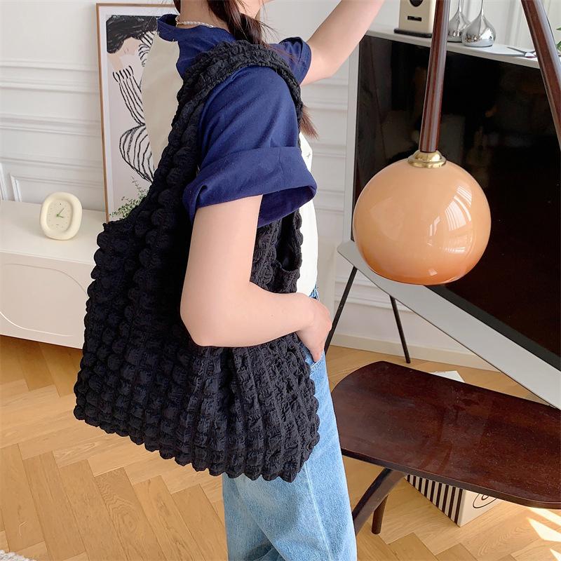 Women Fashion Quilted Shoulder Bag Space Cotton Large Capacity Handbag and Purse For Female Travel Shopping Tote Hobos Bags MIT