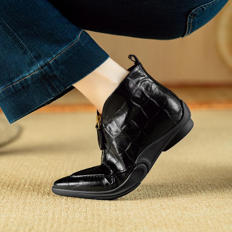 

Niche design embossed leather front zipper and bare boots 2025 autumn and winter new splicing pointed low heel short boots women 40