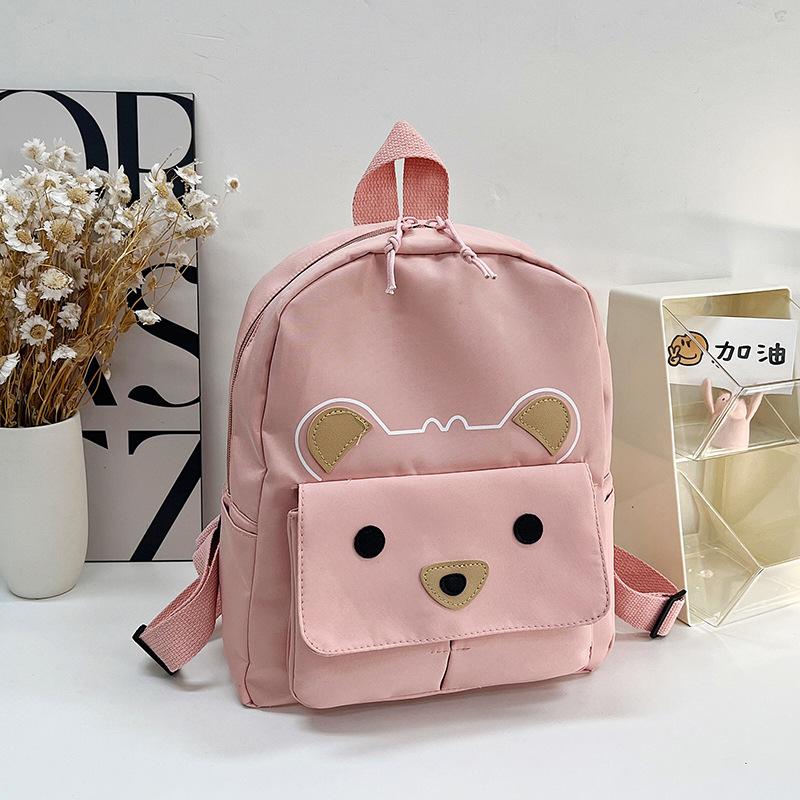 

Легкий рюкзак, милый мультяшный узор с медвежонком, индивидуальная вышивка имени, повседневная наплечная сумка | Идеально подходит для путешествий на открытом воздухе и ежедневных поездок на работу розовый