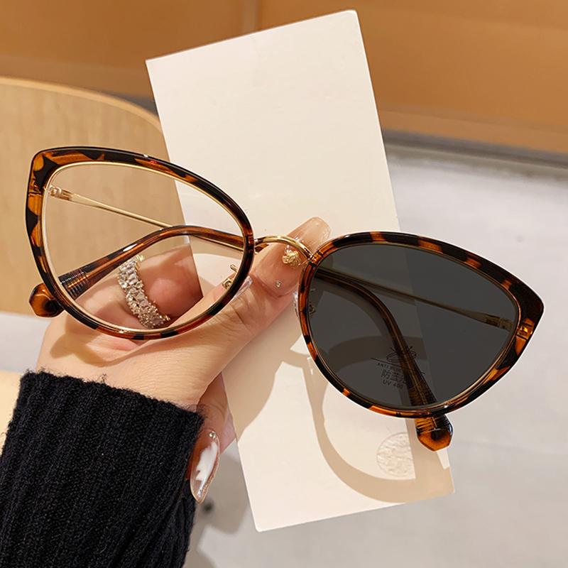 

Cat-eye Frame Photosensitive Color-changing Glasses Metal Anti-blue Light Face-showing Driving Glasses 6018-1