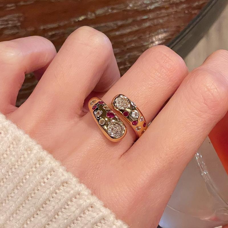 Medieval French Retro High-End Love Open Ring Niche Design Light Luxury Gold Temperament Accessories Women