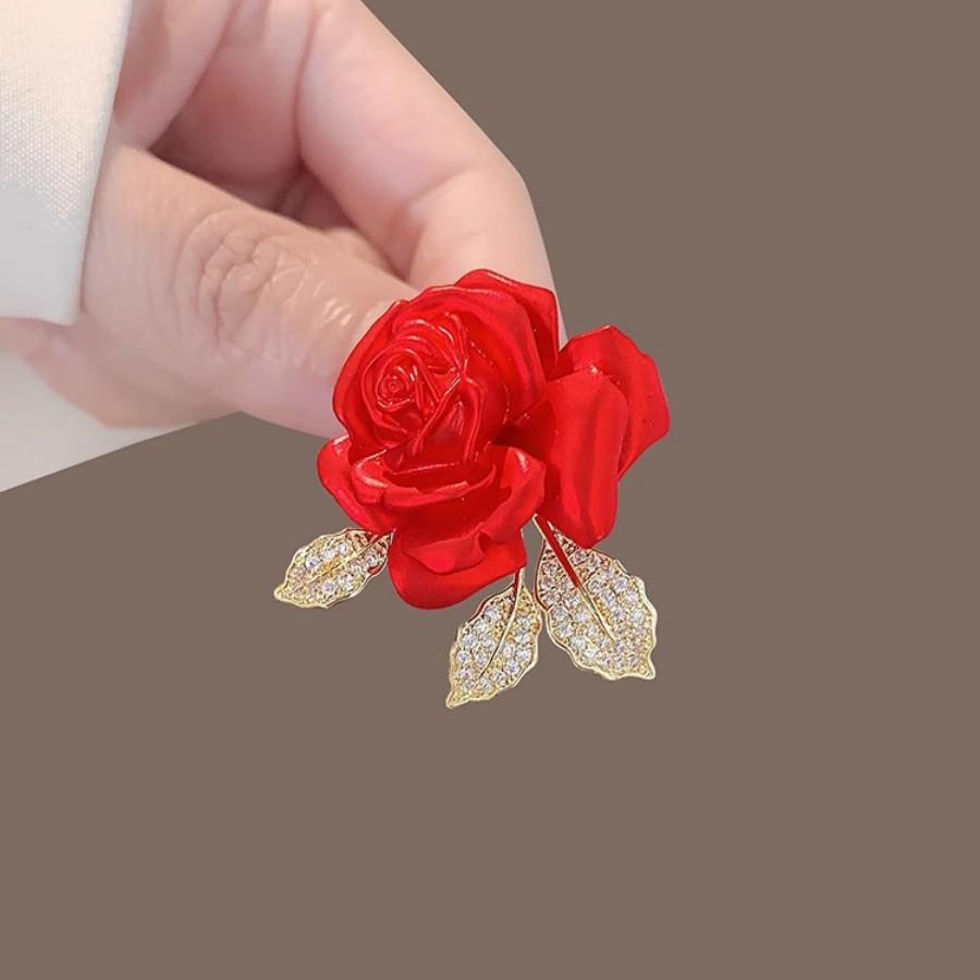 Broche Elegante de Pérola Dourada e Espiga de Trigo: Acessório Versátil e de Alta Qualidade para Mulheres