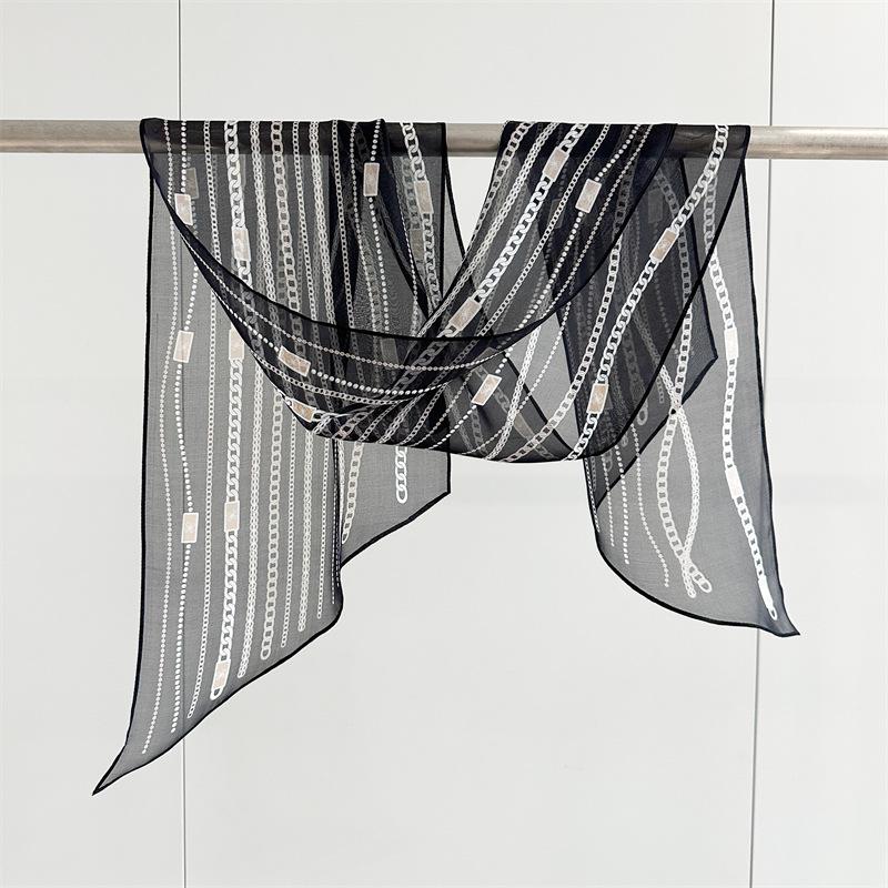 Hepburn-Style Mulberry Silk Polka Dot Georgette Scarf - Retro Angled Design for Women