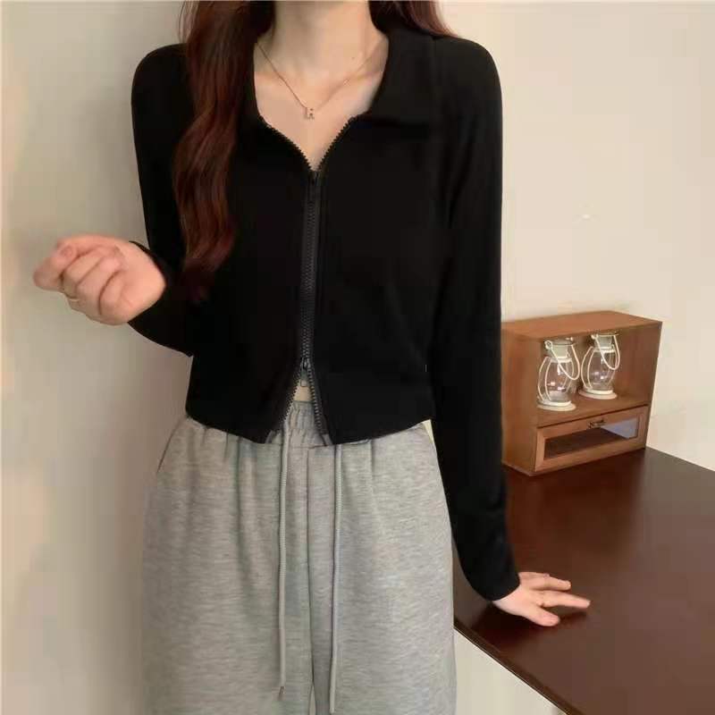 Women's Turn Down Collar Short Sleeve Blouse Loose Fit Cropped Zip Front Solid Color Korean Casual Summer Crop Shirt Top