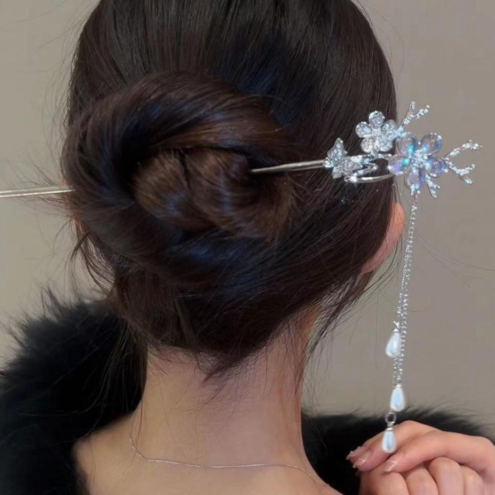 

Crystal Floral Hair Stick Butterfly & Tassel Hanfu Ornament Hairpin for Traditional Chinese Style Vintage Wedding Hair Accessori