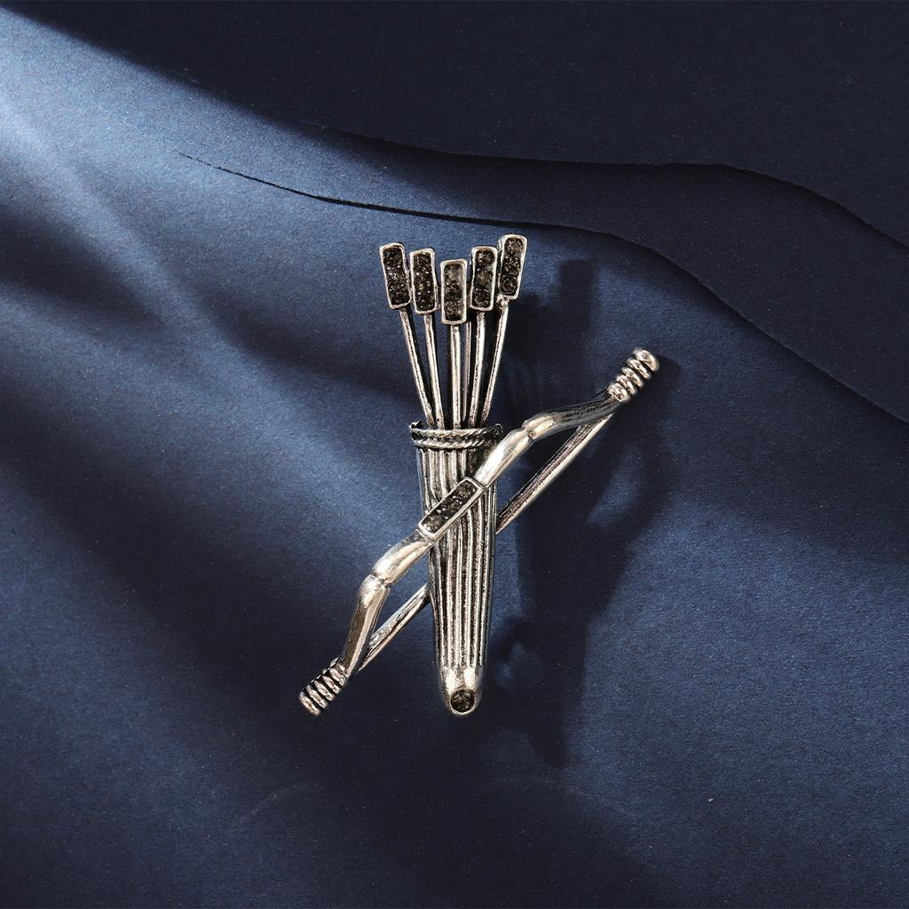 Vintage Persönlichkeit Männer Pfeil und Bogen Brosche Metall Abzeichen Zubehör Pfeil Barrel Öl Tropfen Pin Dominierenden Anzug Corsage