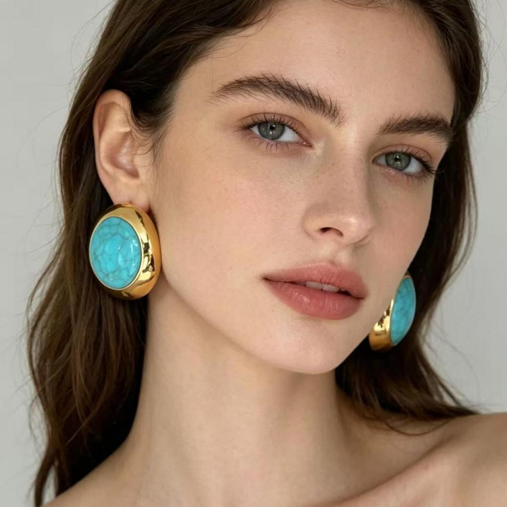 Elegant Peacock Blue Gemstone Earrings: Unique Natural Stone Round Studs for Women